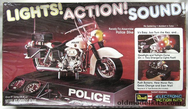 Revell 1/12 Lights Action Sound Harley Davidson Electra Glide Police Motorcycle, H802 plastic model kit